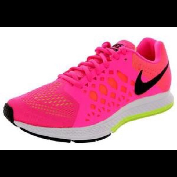 Nike Shoes - Nike Air Zoom Pink Sneakers